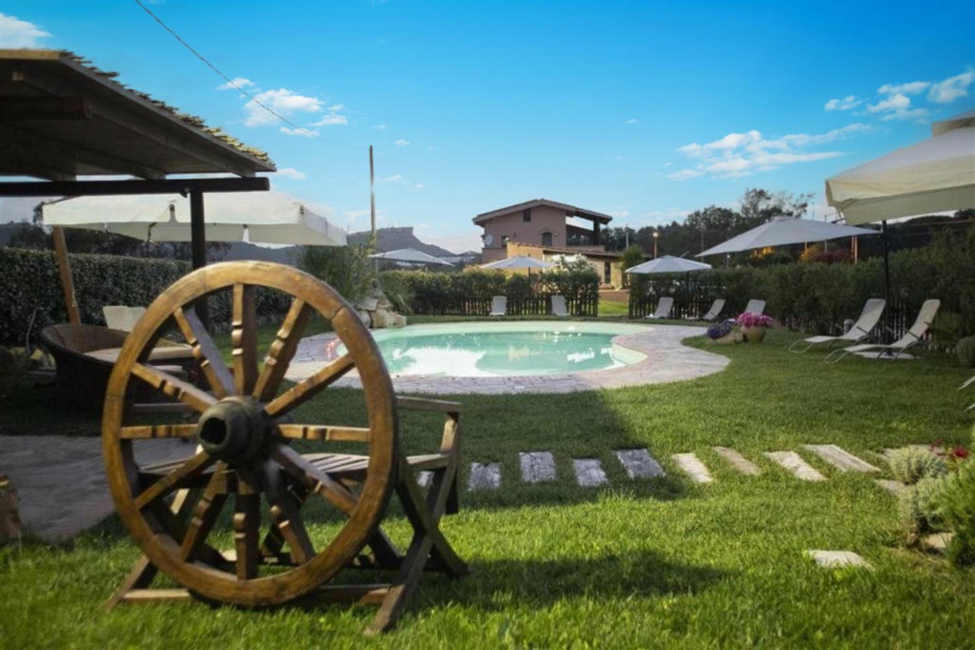 La Pinnetta With Pool - Happy Codrongianos